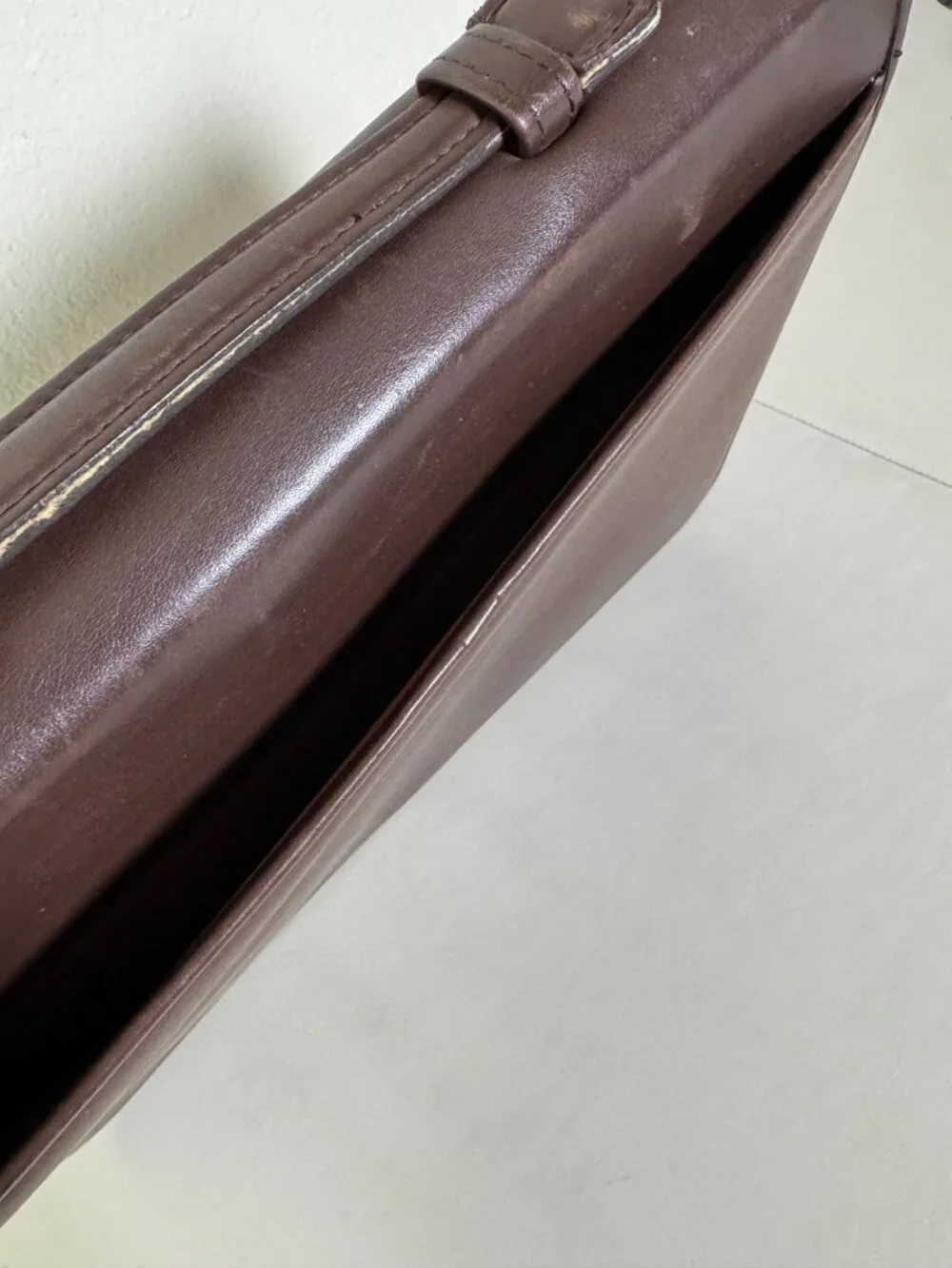 Coach Brown Leather Zip Around Portfolio Binder 3-Ring Organizer Interior Pocket